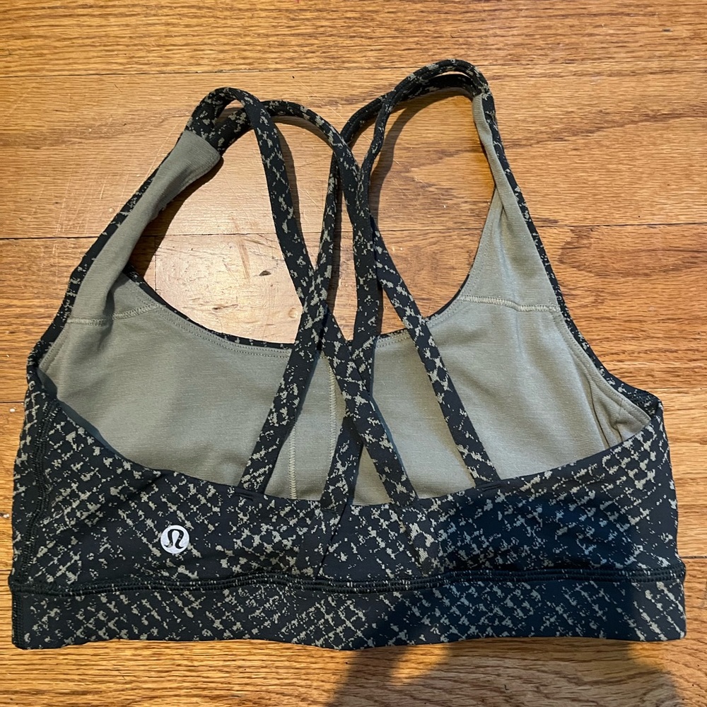 Lululemon Green/Multi Energy BRA never worn